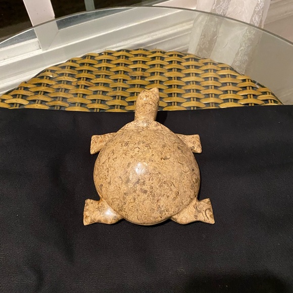 VTG Tortoise Natural Coral Stone. Hand Made/Carved In Pakistan - Picture 3 of 5